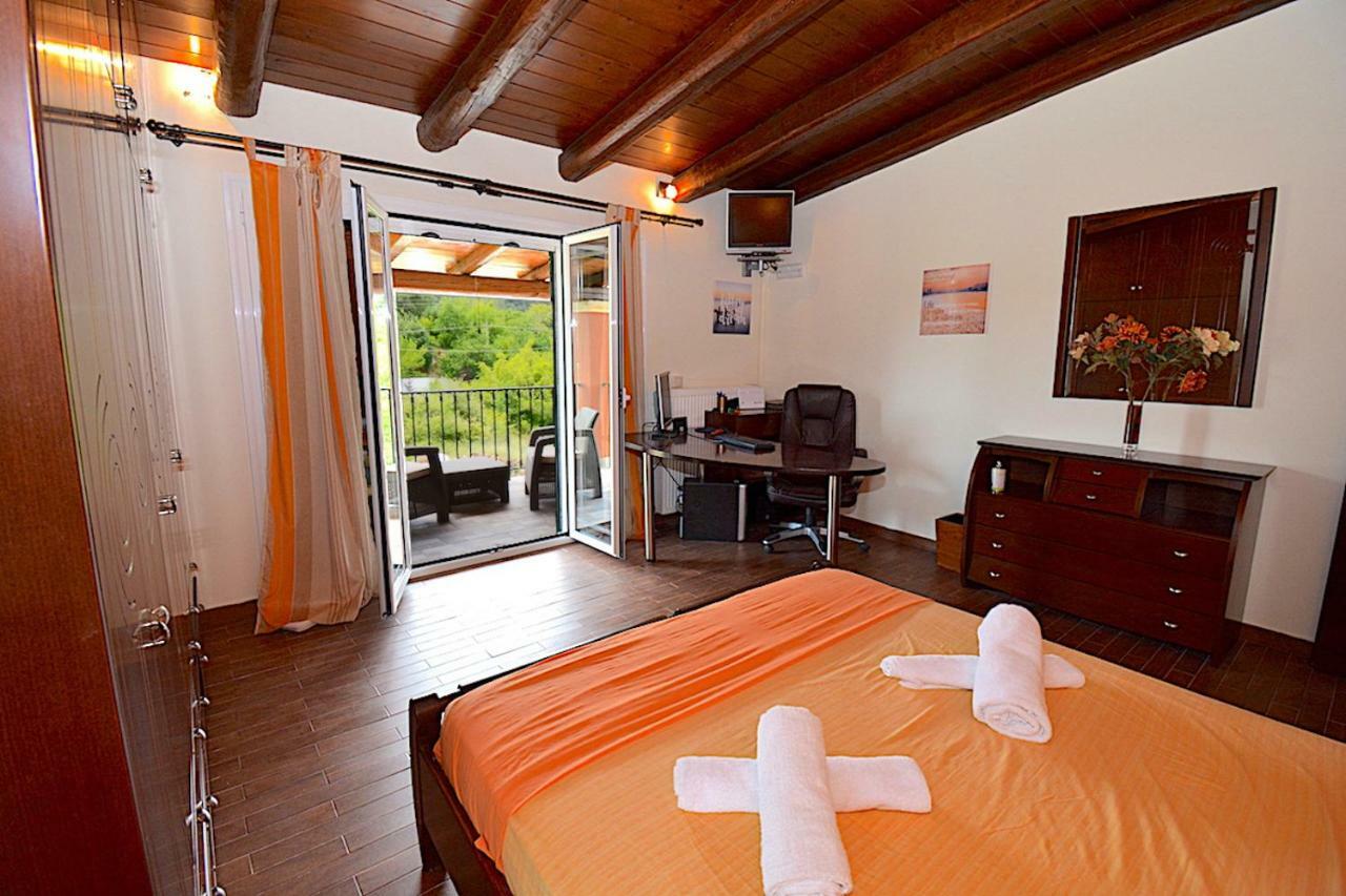 Villa Alex Sinarádes Extérieur photo